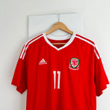 Gareth Bale Wales #11 Football Jersey (L)