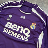 Vintage 2006 Real Madrid Football (XXL)