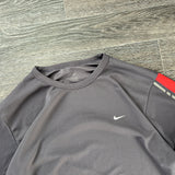VINTAGE NIKE LONG SLEEVE (L)