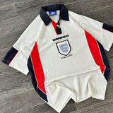 VINTAGE 1997/98 ENGLAND FOOTBALL (S/M)