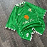 Vintage 2000 Ireland Football (L/XL)