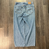 LEVIS DENIM PANTS (28-30")