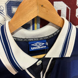 Vintage 90s Scotland Umbro Football (S/M)