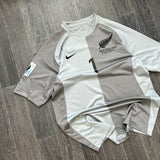 2007 NZ FOOTBALL FERNS WOOD #1 PLAYER ISSUE (L)