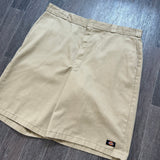Dickies Cream Shorts (44")