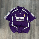 Vintage 2006 Real Madrid Football (XXL)