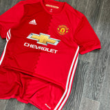 2016 MANCHESTER UNITED FOOTBALL (M)