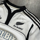 2011/12 ALL BLACKS CONRAD SMITH SIGNED (XS)
